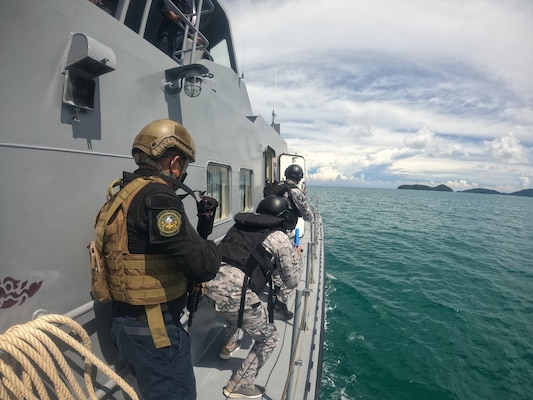PHUKET, Thailand (Aug. 15, 2021) U.S. Navy and Thailand Maritime Enforcement Command Center (Thai MECC) personnel practice maritime tactics, techniques and procedures during Southeast Asia Cooperation and Training (SEACAT) exercise