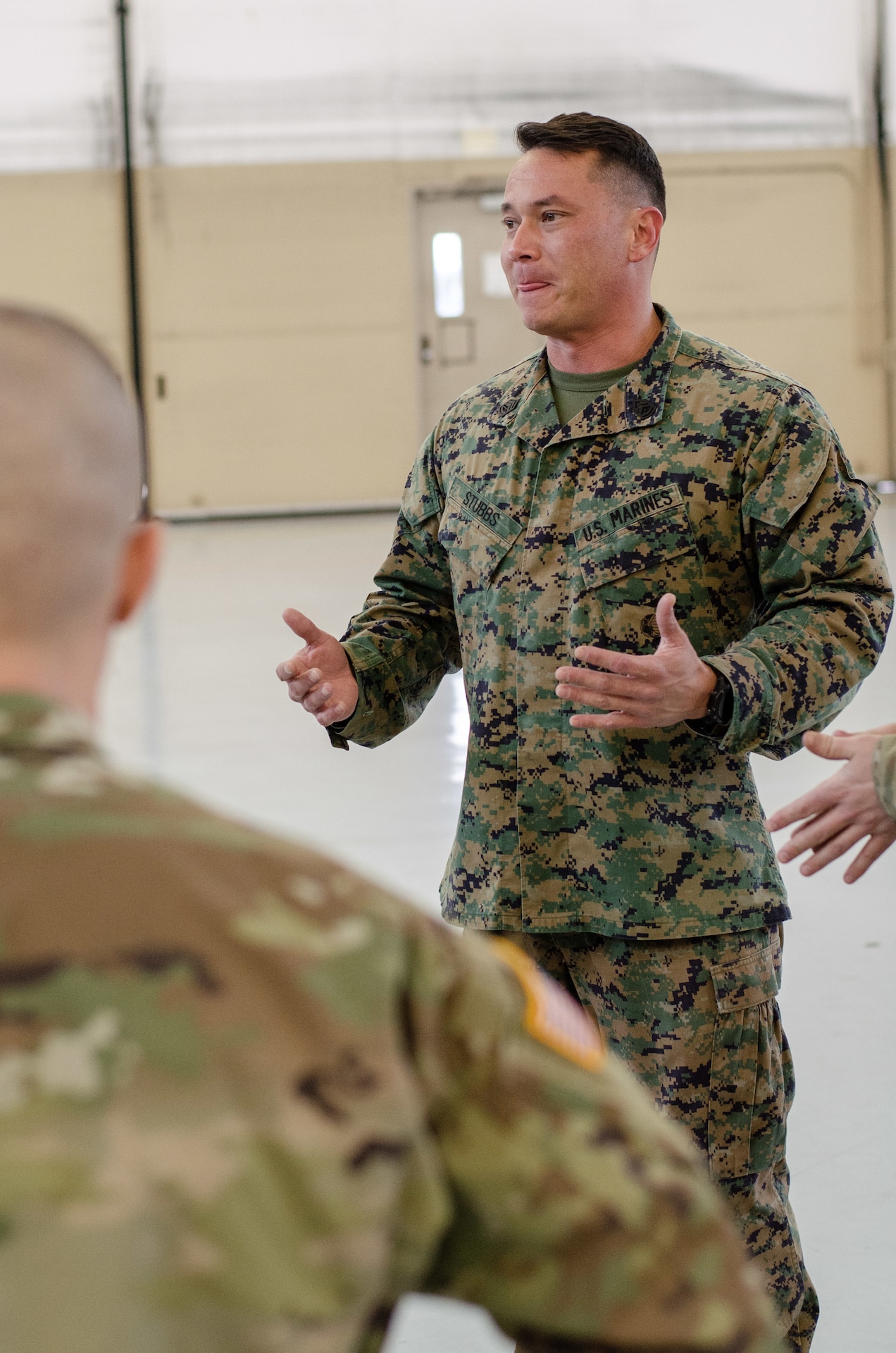 Marines Training Kentucky Guardsmen