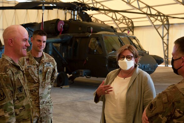 consulate speaks to people