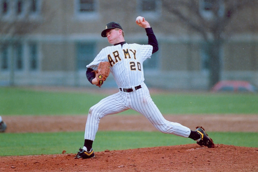 Soldiers, baseball champ Eckstein visit cadet athletes > United