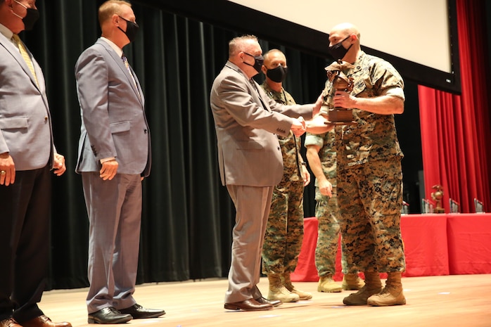 Awarding Excellence: MCSC Marines, civilians recognized for acquisition efforts