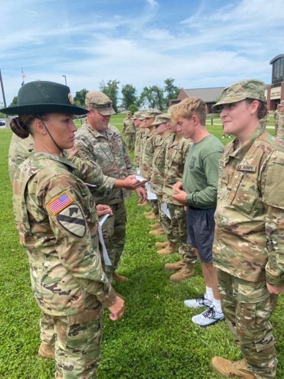 DS Mary Carter conducts a uniform check on Pvt.1st. Class Lauren Heckel during an RSP Drill Weekend July 18, 2021 
Armed Forces Reserve Center in Richmond, KY