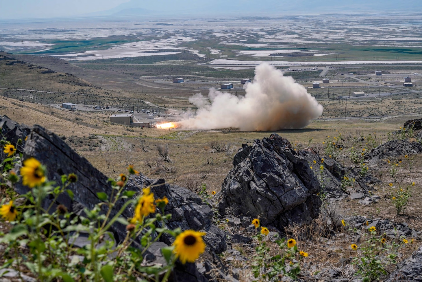 Navy Strategic Systems Programs (SSP) conducted a successful test of the Second Stage Solid Rocket Motor (SRM) on August 25th in Promontory, Utah as part of the development of the Navy’s Conventional Prompt Strike (CPS) offensive hypersonic strike capability and the Army’s Long Range Hypersonic Weapon (LRHW).