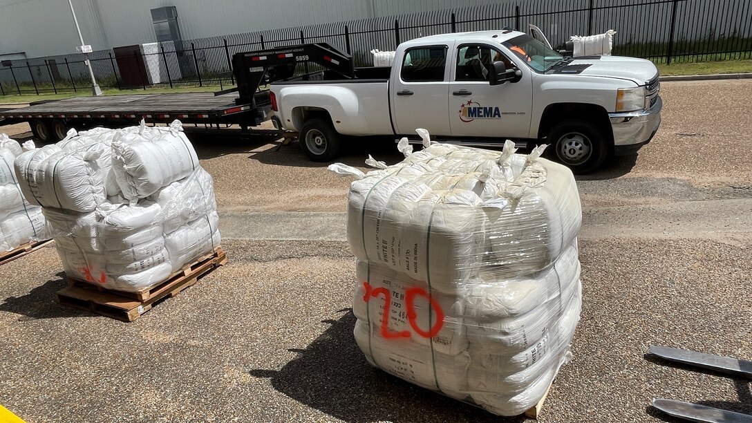 The U.S. Army Corps of Engineers Vicksburg District provides 100,000 sandbags to Mississippi Emergency Management Agency MEMA, Aug. 27, 2021, Vicksburg, Mississippi, ahead of Hurricane Ida.