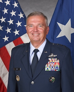 Lt. Gen. Rupp Official Photo