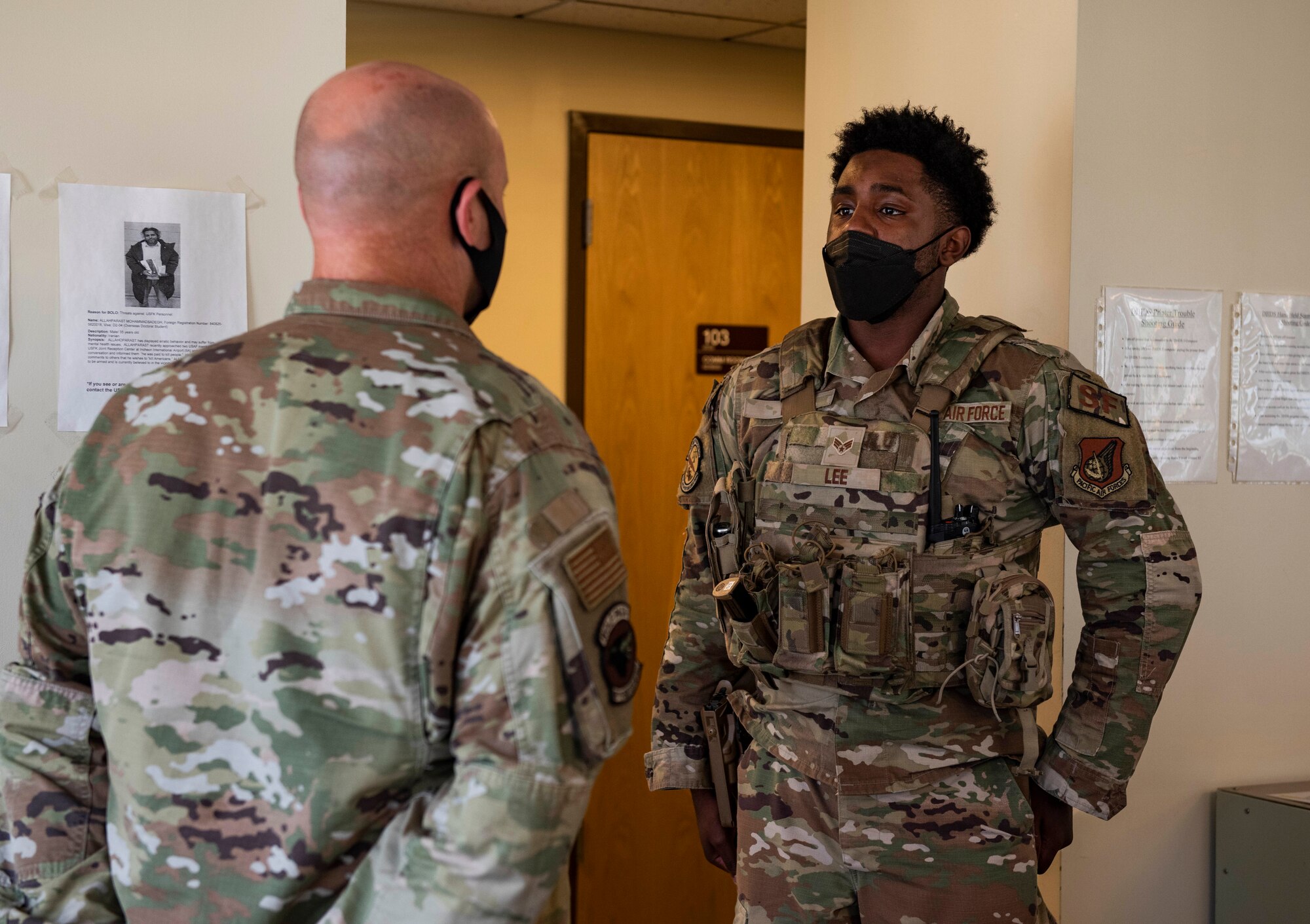 A chief briefs his Airmen.