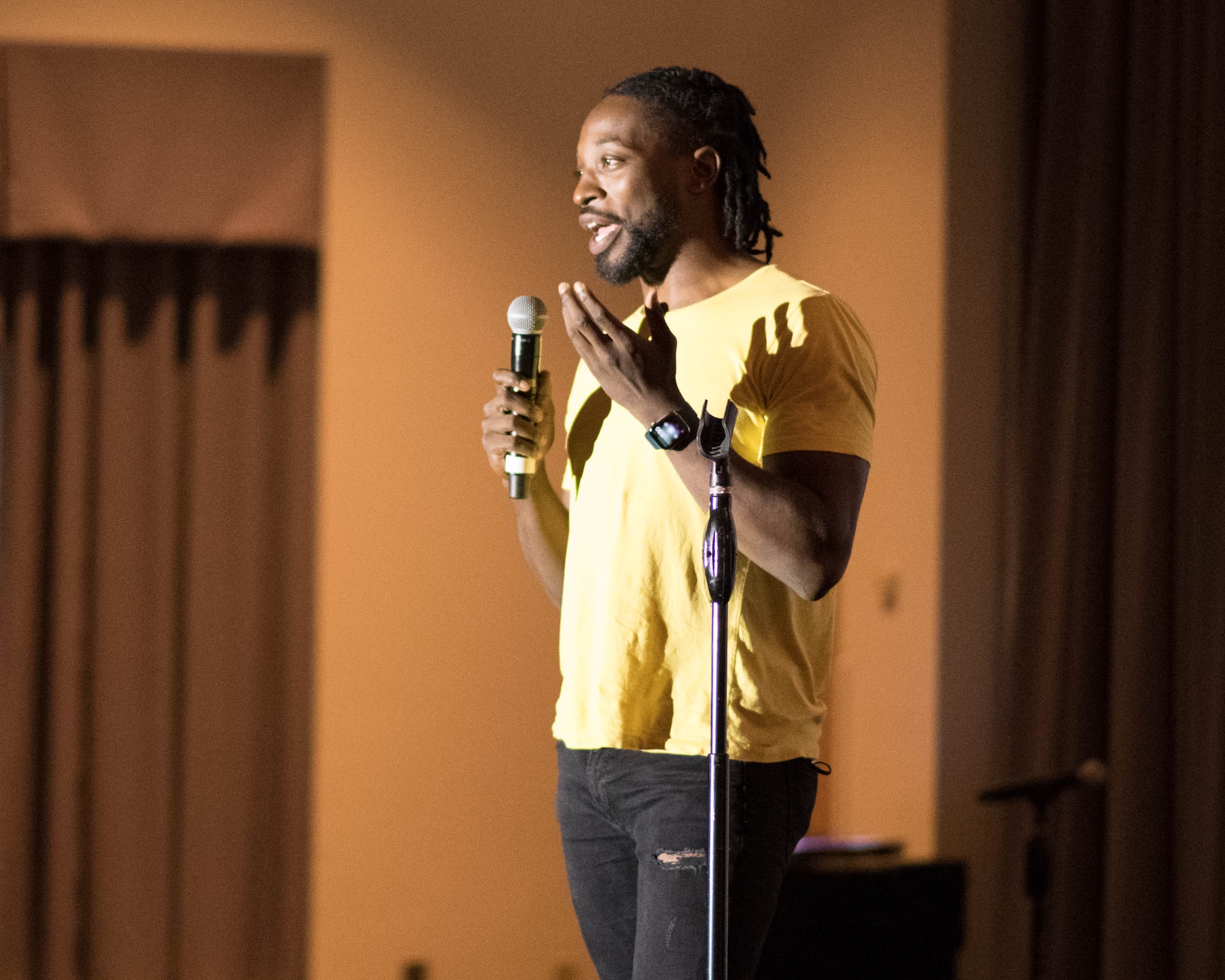 Preacher Lawson, a stand-up comedian, performs at The Landings on Dover Air Force Base, Delaware, Aug. 27, 2021. Lawson has been performing since he was 17 years old and was a finalist on season 12 of America’s Got Talent. (U.S. Air Force photo by Mauricio Campino)