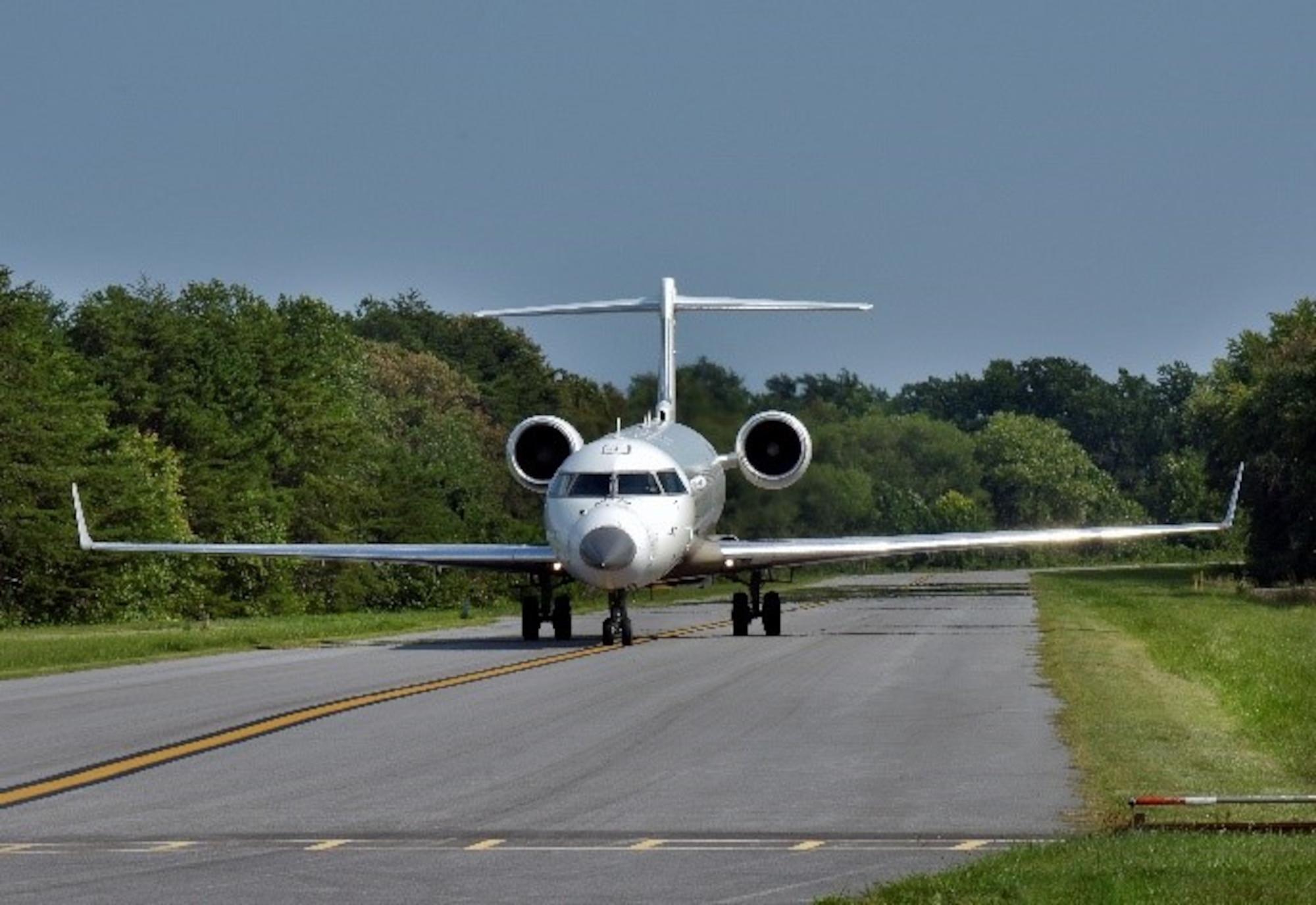 OFP CTF and Northrop Grumman tested the Next Generation Electronic Warfare suite, by modifying their Flying Test Bed, a Canadair Regional Jet equipped with an F-16’s Active Electronically Scanned Array radar with NGEW, which includes a new Digital Radar Warning Receiver, state of the art antennas and processors, and a digital frequency memory internal jammer. (Photo provided by Northrop Grumman)