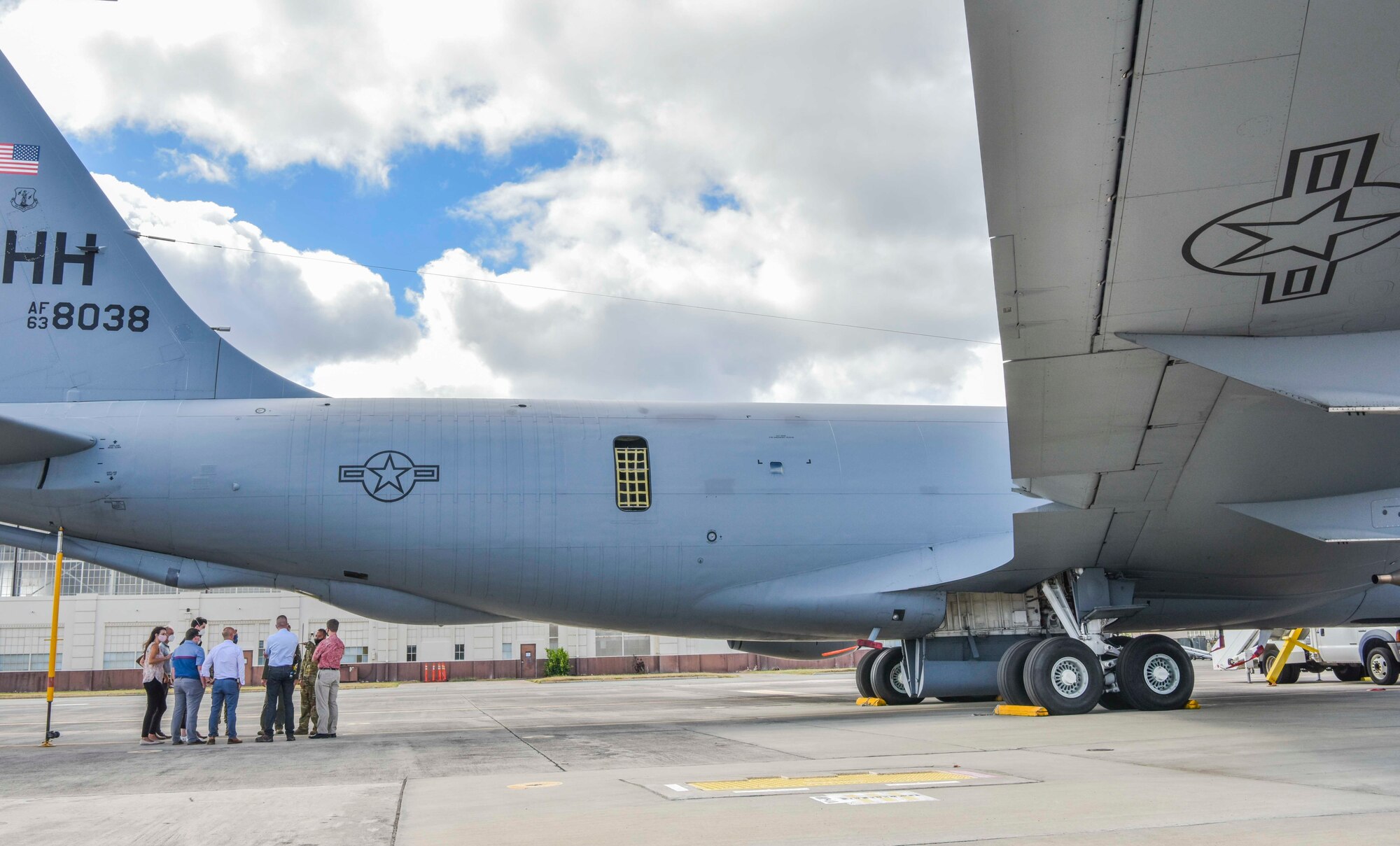 Staff delegation members of the House Appropriations Committee visit with Airmen from the 15th Wing at Joint Base Pearl Harbor-Hickam, Hawaii, Aug. 19, 2021. The purpose of the visit was to see how the 15th Wing and Hawaiian Air National Guard utilize Total Force Integration to accomplish the mission to ensure a free and open Indo-Pacific. (U.S. Air Force photo by Tech. Sgt. Anthony Nelson Jr.)