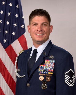 airman receiving call