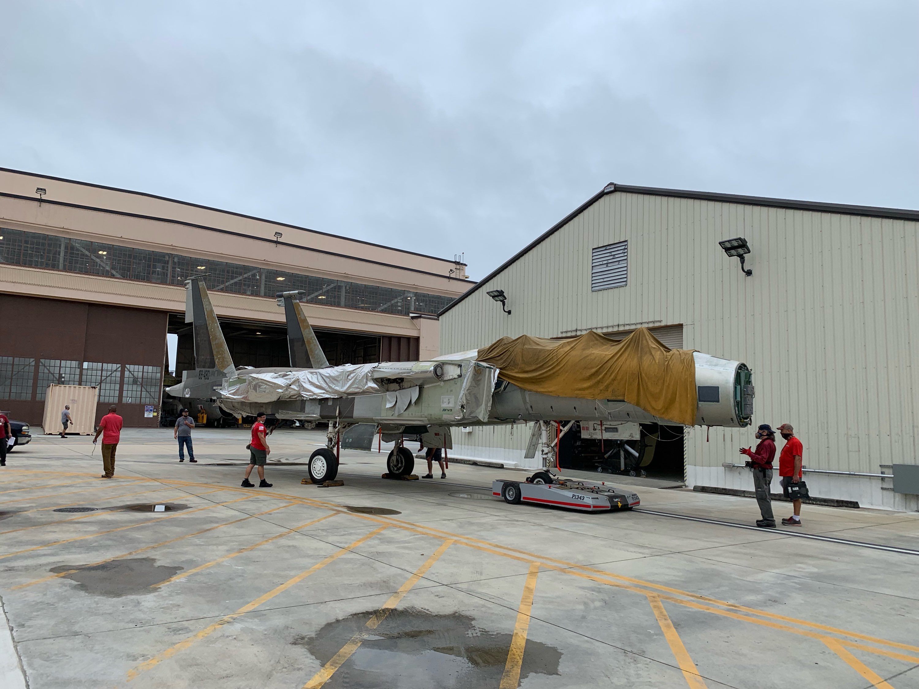 Remote control aircraft tug creates safer work environment > Air Force