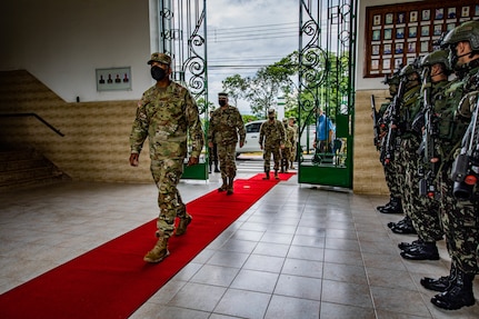 U.S. Army South Commanding General, Maj. Gen. William Thigpen, enters the 5th Light Infantry Battalion for the opening ceremony of Southern Vanguard 22 in Lorena, Brazil, Dec. 6 2021. Southern Vanguard 22 was planned as a 10-day air assault operation and was the largest deployment of a U.S. Army unit to train with the Brazilian army forces in Brazil. (U.S Army photo by Pfc. Joshua Taeckens)