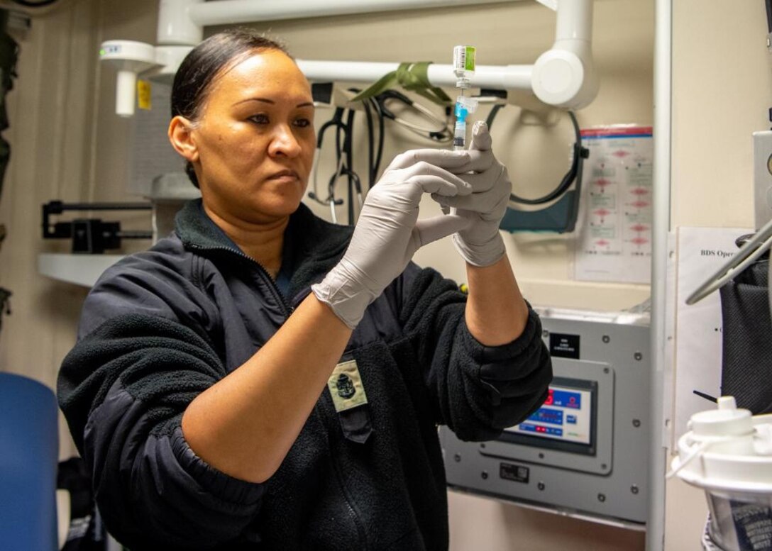 USS Charleston HMC Administers Seasonal Flu Vaccination