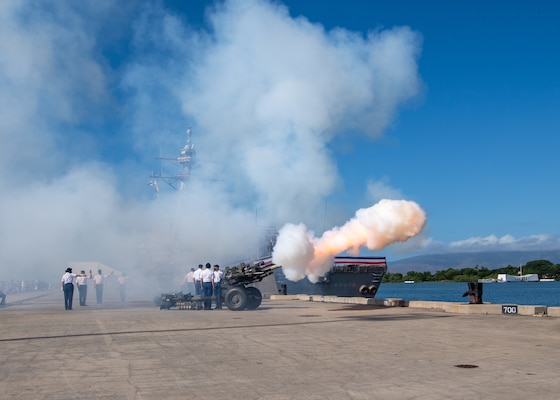PEARL HARBOR, Hawaii (Dec. 8, 2021) Soldiers assigned to the Salute Battery, 2nd Battalion, 11th Field Artillery Regiment, 25th Infantry Division Artillery, conduct honors during the commissioning ceremony of USS Daniel Inouye (DDG 118). Homeported at Joint Base Pearl Harbor-Hickam, DDG 118 is the first U.S. Navy warship to honor the Honorable Daniel K. Inouye, a U.S. senator from Hawaii who served from 1962 until his death in 2012. During World War II, Inouye served in the U.S. Army’s 442nd Regimental Combat Team, one of the most decorated military units in U.S. history. For his combat heroism, which cost him his right arm, Inouye was awarded the Medal of Honor. (U.S. Navy photo by Mass Communication Specialist 2nd Class Nick Bauer)