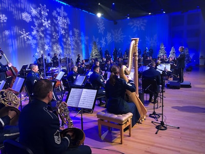 The United States Air Force Band and its Singing Sergeants ensemble rehearsed on Dec. 9, 2021 at Joint Base Anacostia-Bolling, Washington, D.C. for their first interactive, live streamed holiday performance, set for Dec. 10, 2021 at 10:30 a.m. EST. The Band will be joined during the performance by guests Broadway star Christopher Jackson and beatbox legend Christylez Bacon. The special virtual performance will allow for elementary and middle school students from all 50 states to tune in. (Courtesy photo)