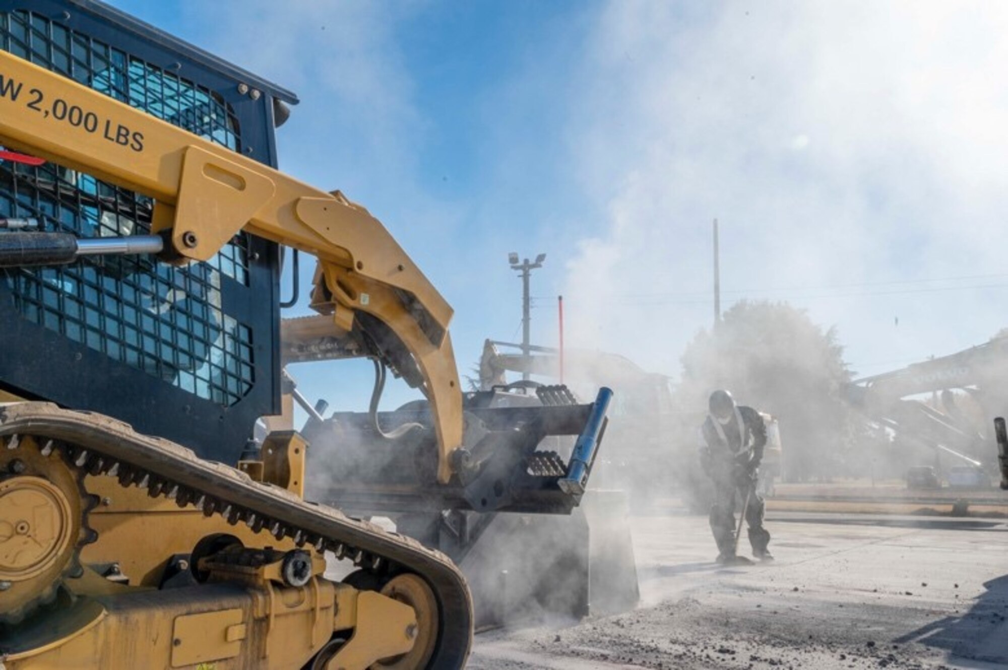 U.S., Koku-Jieitai engineers practice rapid runway repair at Yokota