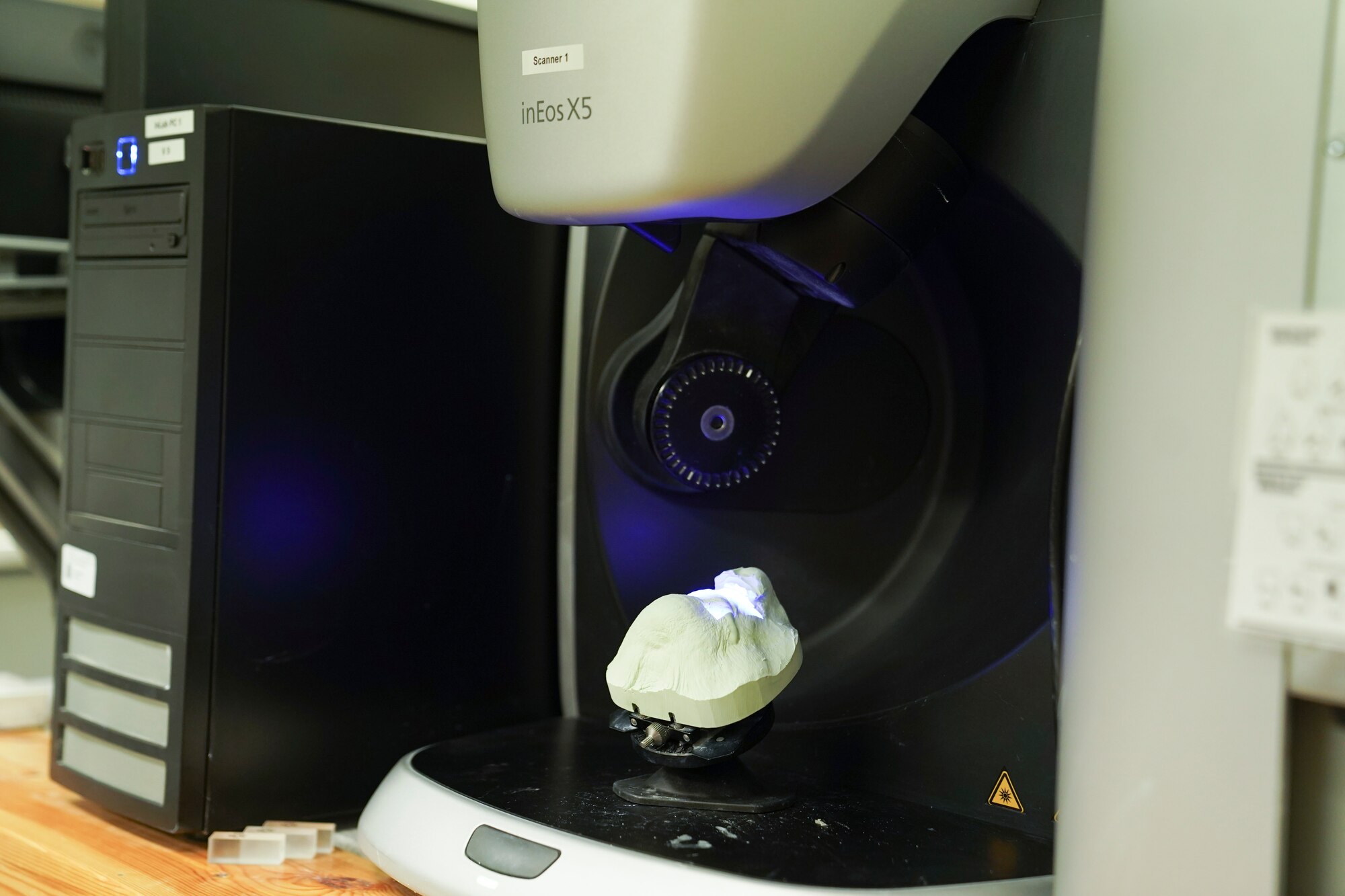 An inEos X5 Scanner scans stone inside Keesler Medical Center at Keesler Air Force Base, Mississippi, Oct. 4, 2021. In a partnership with the 81st Medical Diagnostics and Therapeutic Squadron’s radiation and oncology flight, the 81st Dental Squadron has found a way to create custom radiation boluses for cancer patients receiving radiation therapy. (U.S. Air Force photo by Senior Airman Spencer Tobler)