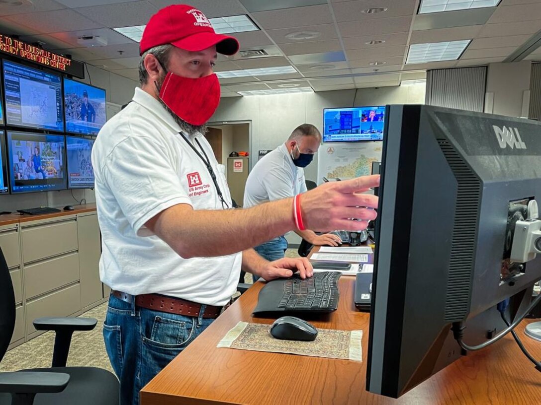 Louisville District staffs Emergency Operations Center to support disaster response by Charles Delano