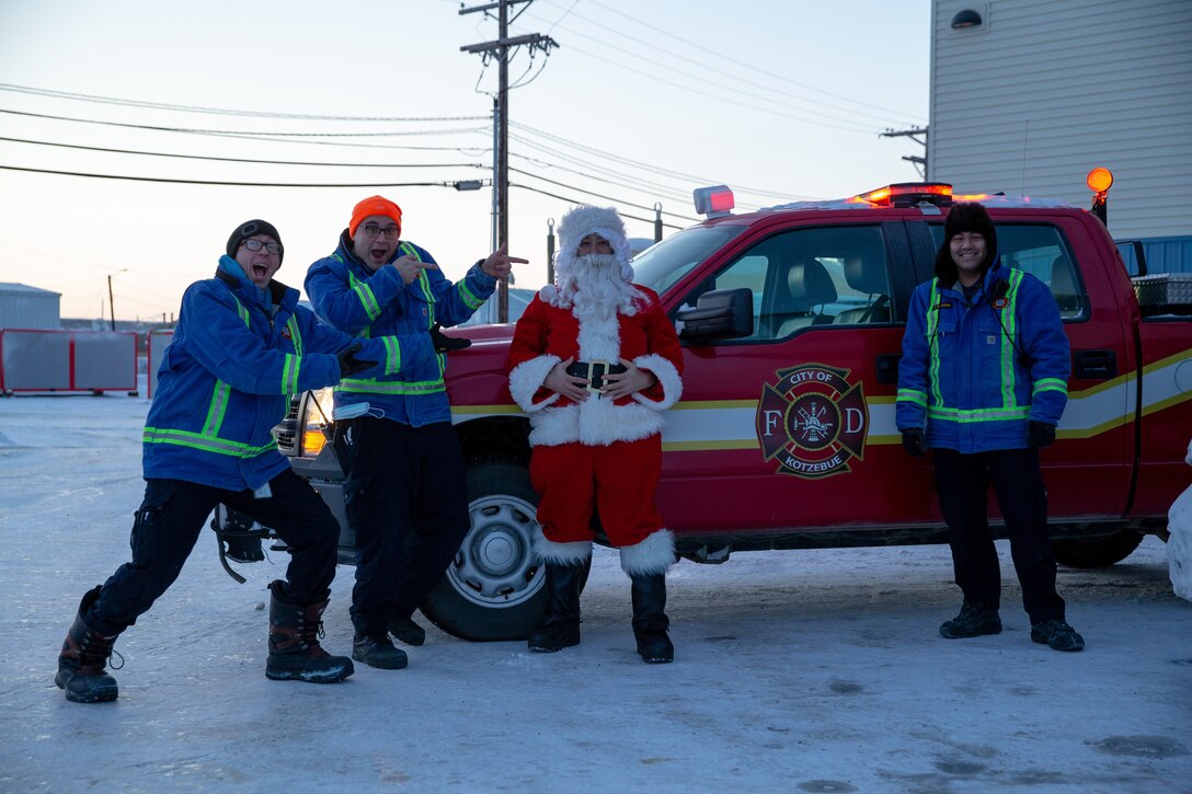 “Alaska Marines” deliver toys across northwestern Alaska