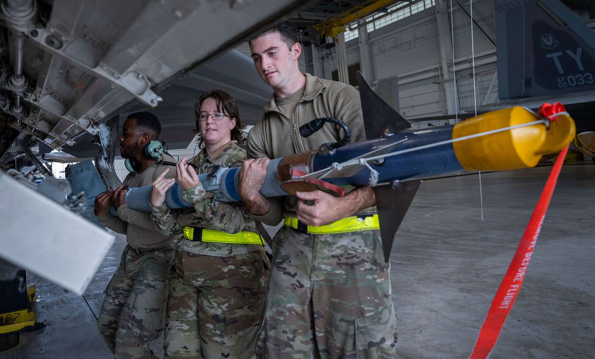 Raptor weapons load competition