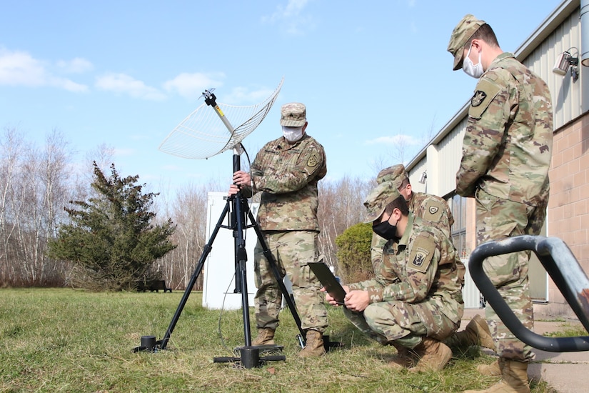 Courses offer hands-on high-tech training for Soldiers
