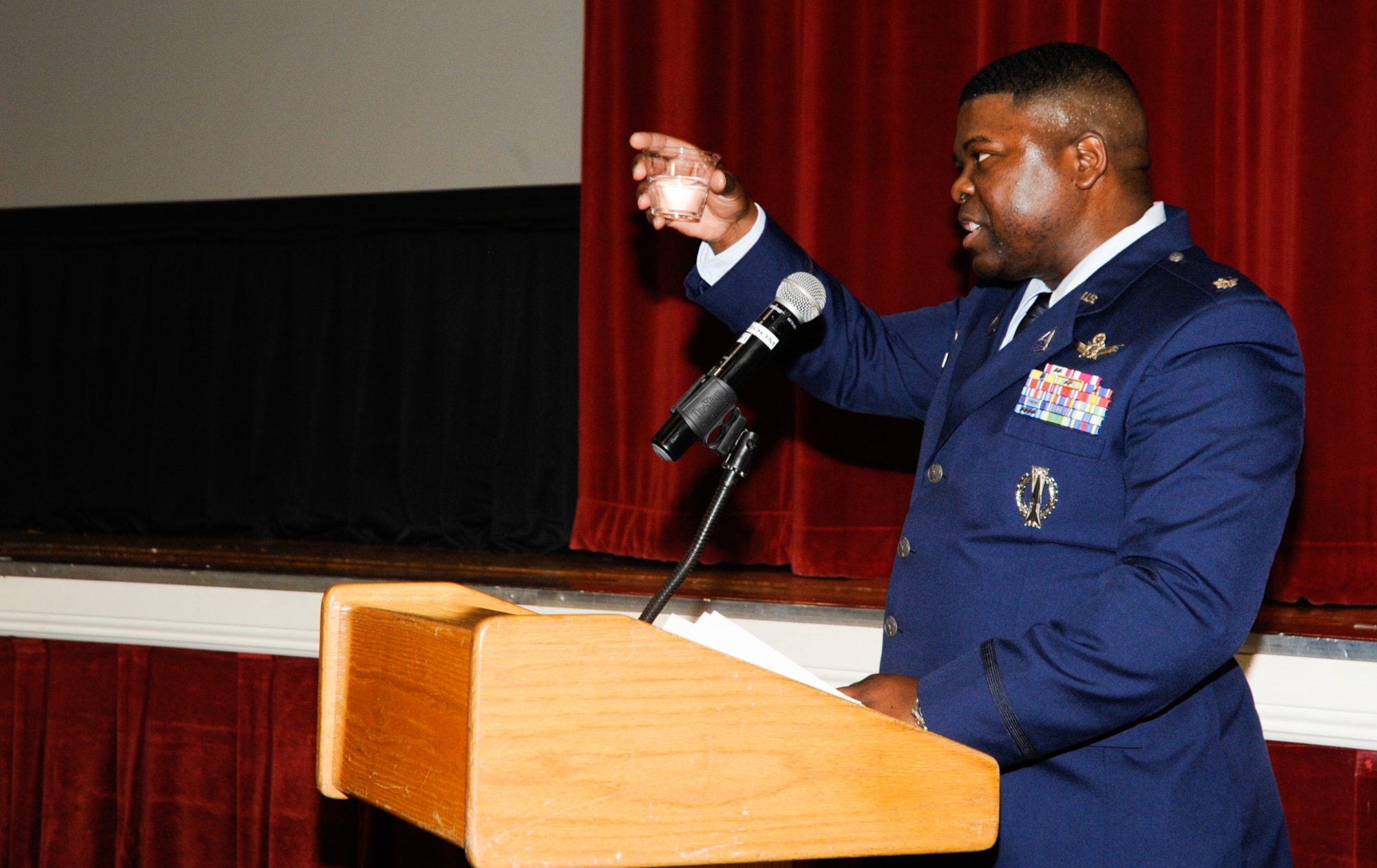 Lt Col Smith toasts USSF's 2nd birthday