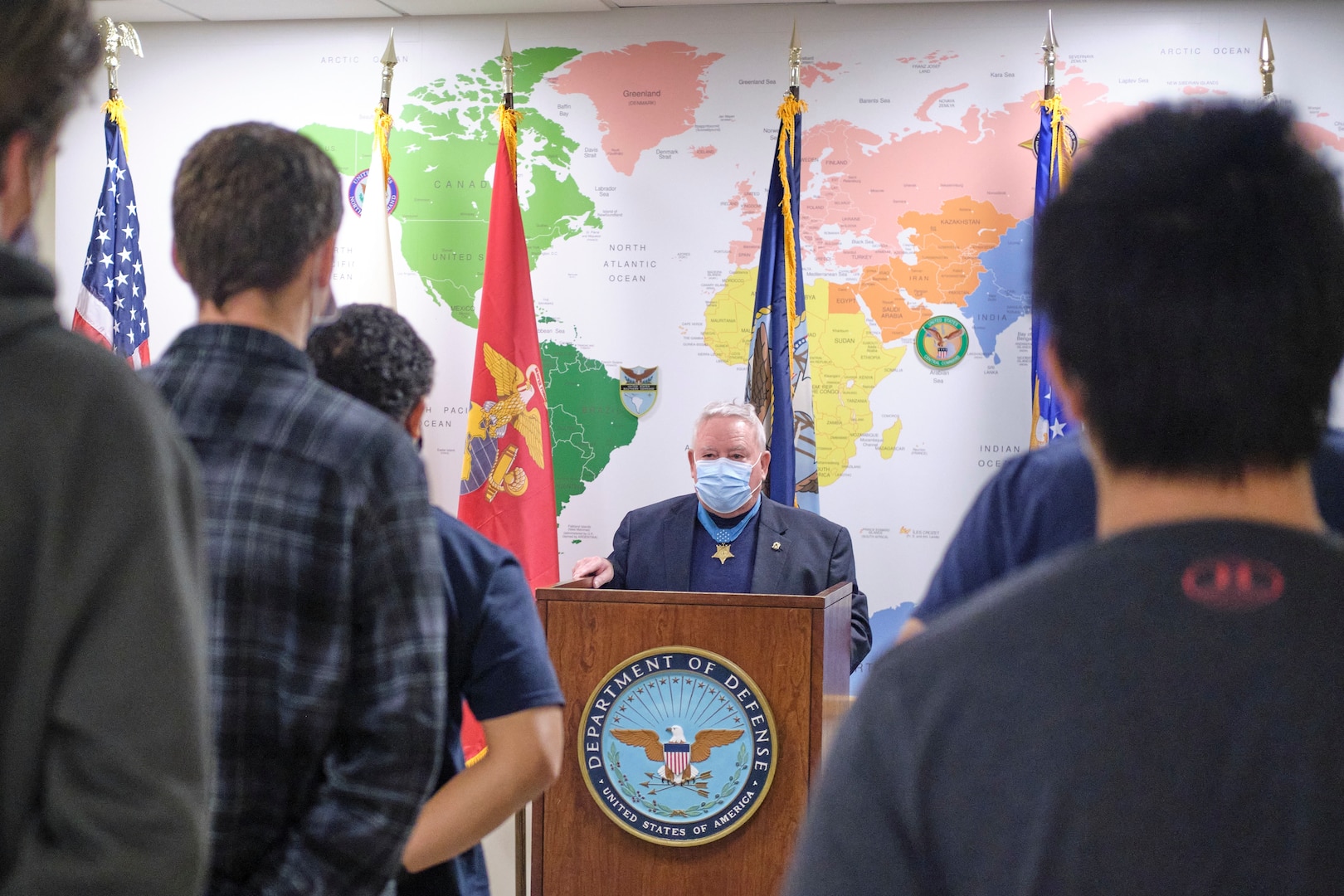 Medal of Honor Recipient visits Minneapolis MEPS