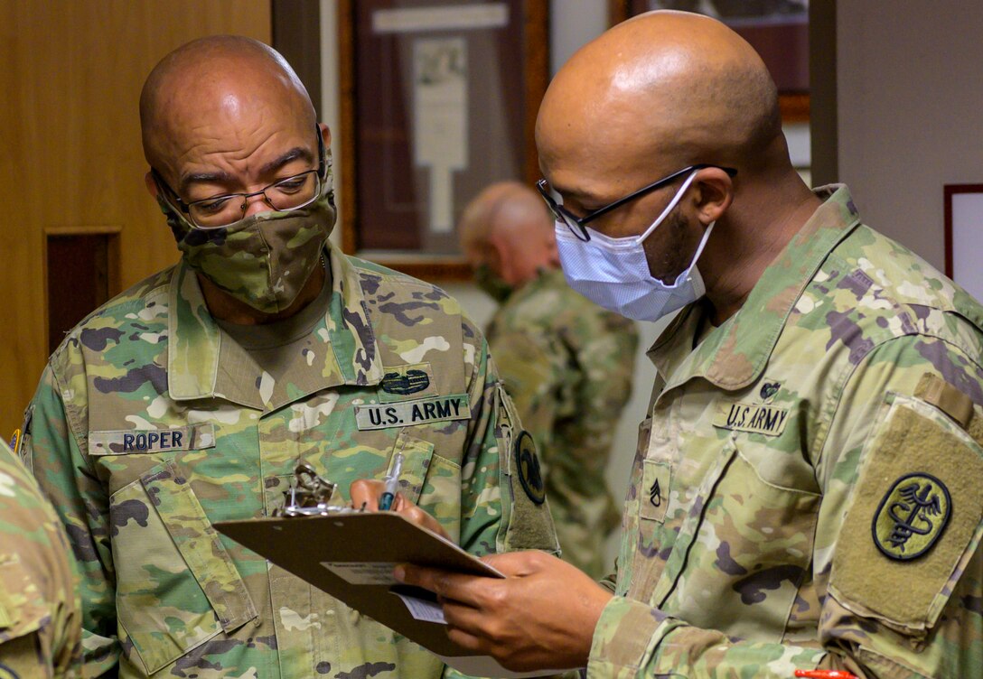 Deputy Commanding General of Army Reserve receives 2nd COVID-19 vaccine shot