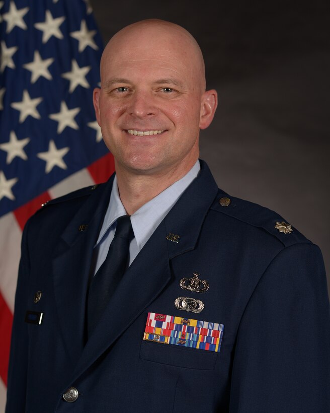 Lieutenant Colonel Michael Hoerber official photo. Commander of the United States Air Force Band of the Pacific Japan/Hawaii.