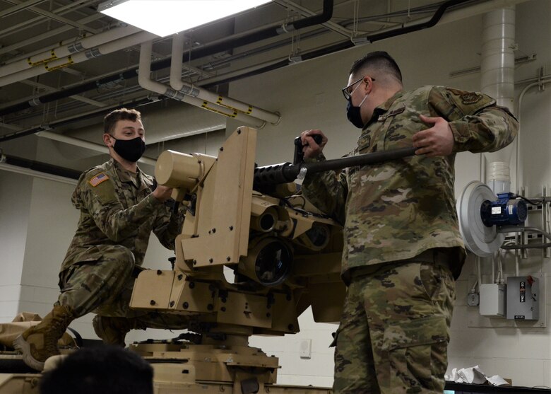 JBLM Airmen train Soldiers during first Air Force-instructed CROWS trainer course on base