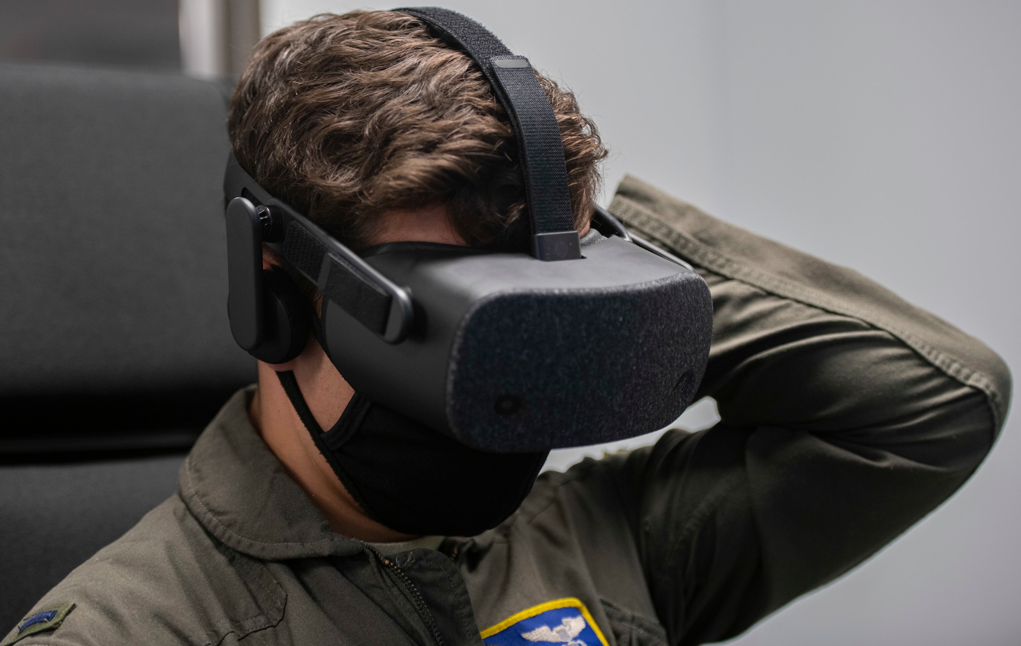 U. S. Air Force Lt. Jeremiah Knipe, T-6 instructor pilot assigned to the 85th Flying Training Squadron, dons an immersive training device headset during evaluations at Joint Base San Antonio-Randolph, Feb. 2, 2021.
