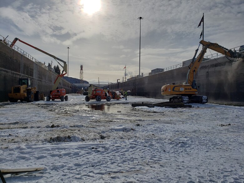 The U.S. Army corps of Engineers, St. Paul District performs maintenance and repairs at Lock and Dam 4 in Alma, Wisconsin.