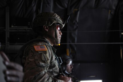 94th Airlift Wing Assists in U.S. Army Reserve Paratrooper Exercise