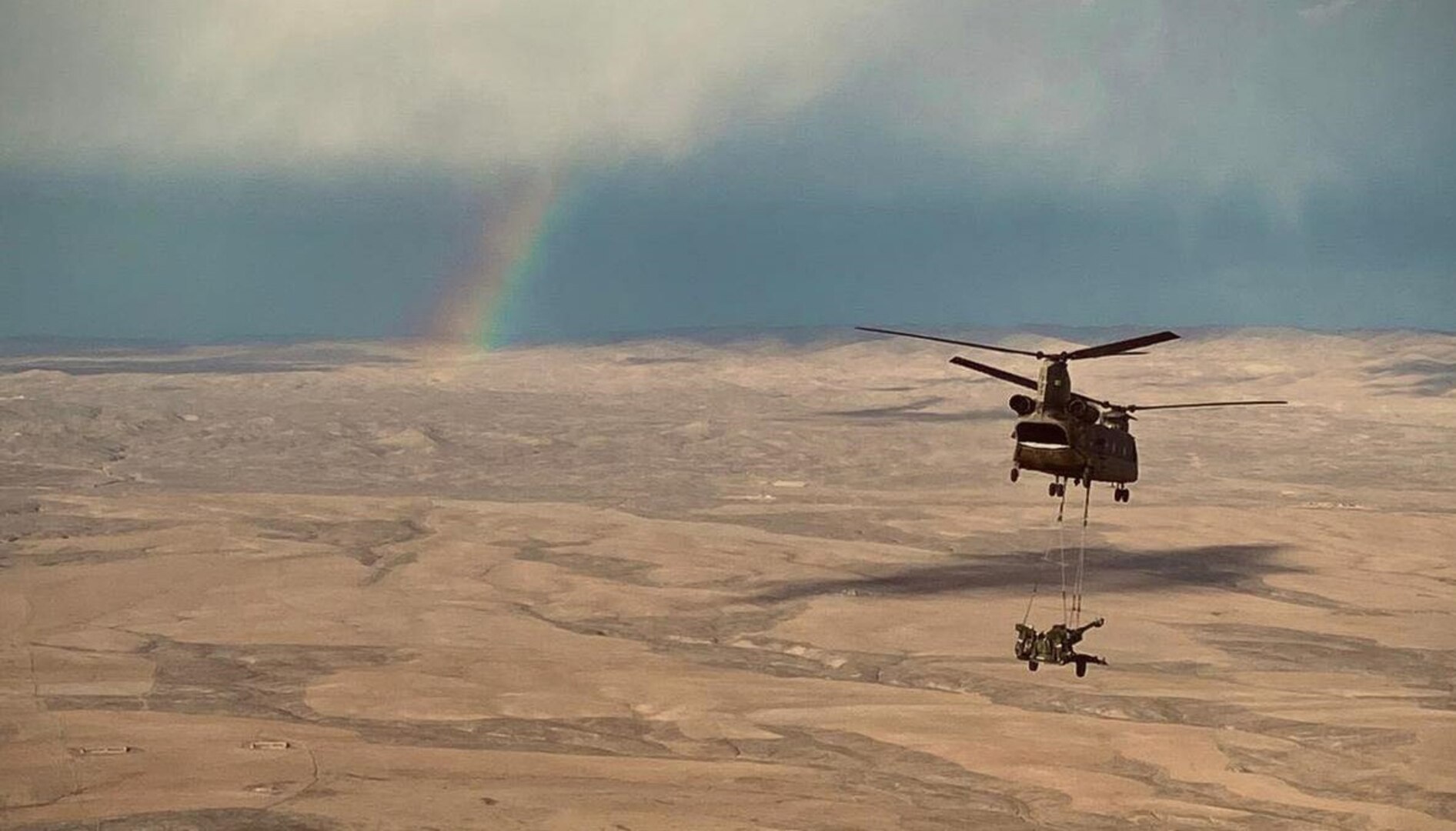 A U.S. Army CH-47 Chinook from the B/3-238th General Aviation Support Battalion, Michigan National Guard, works in the U.S. Army Central Area of Operations in January 2021.