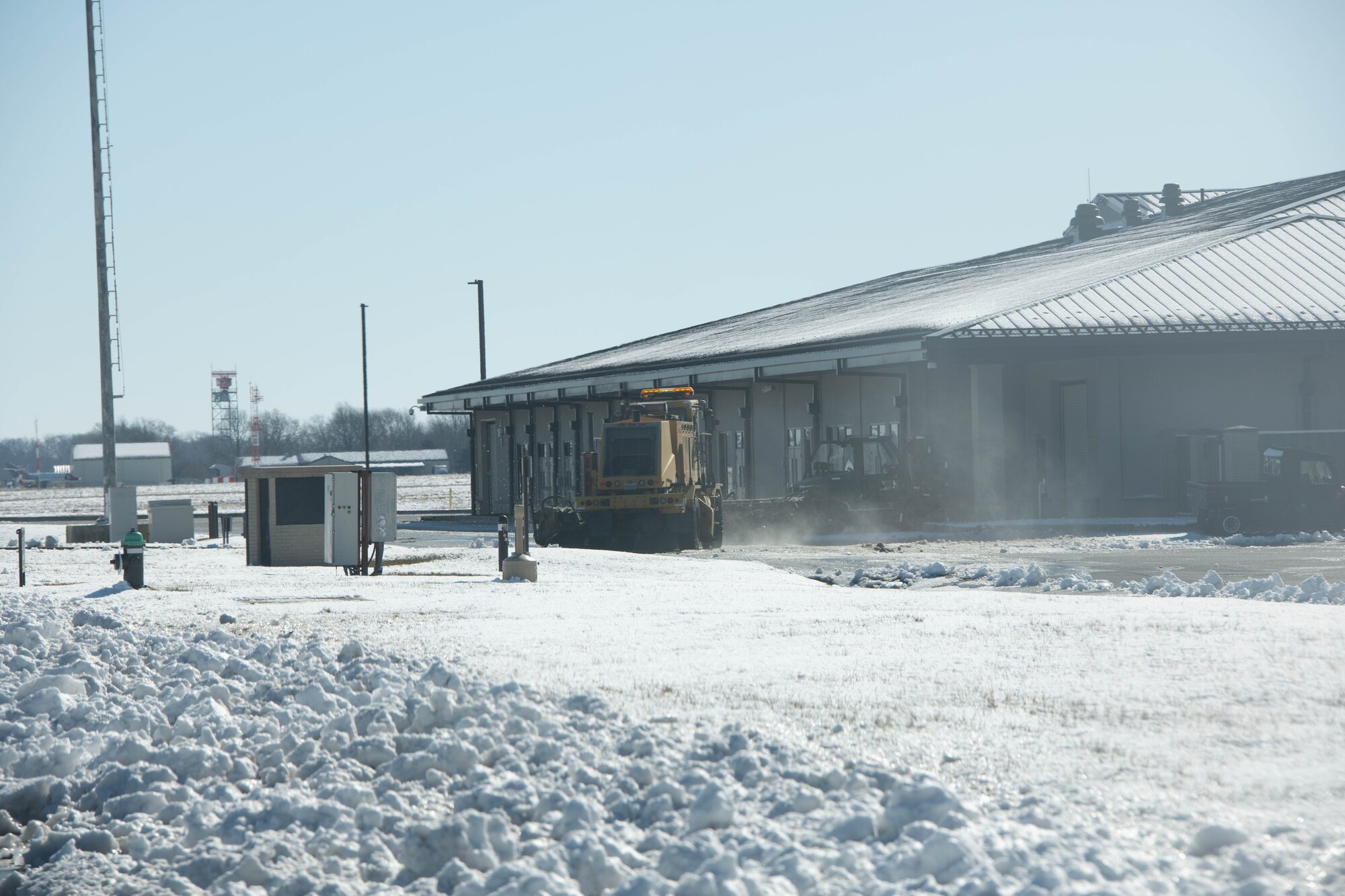 Snapshot: 512th conducts icy spot inspection