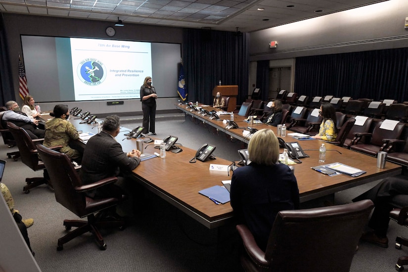 CSAF Visits Team Robins > Robins Air Force Base > Article Display