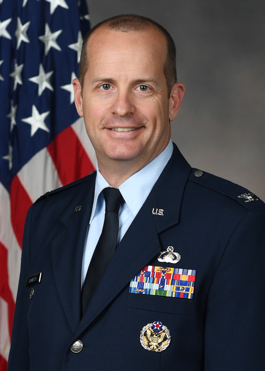 Official portrait of Col Thomas Clohessy