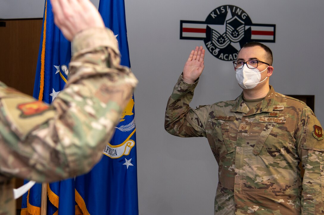 U.S. Air Force Tech. Sgt. Caleb Sutton recites the U.S. Space Force oath of enlistment at Kapaun Air Station, Germany, Feb. 8, 2021.