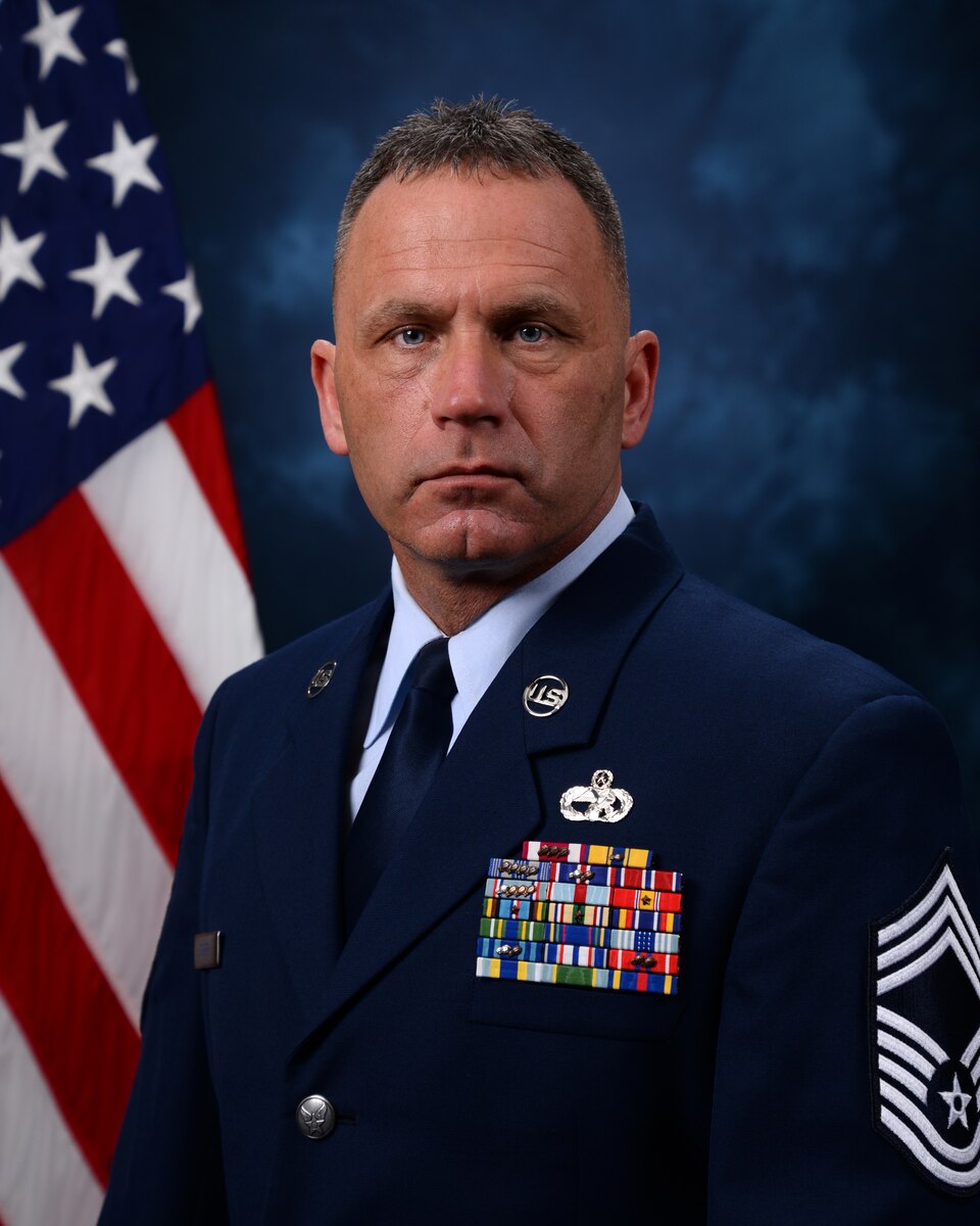 An official photograph of CMSgt Anthony Fisher