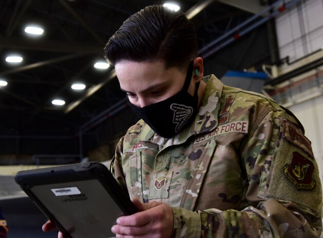 Airmen compete in a ammunition load competition.