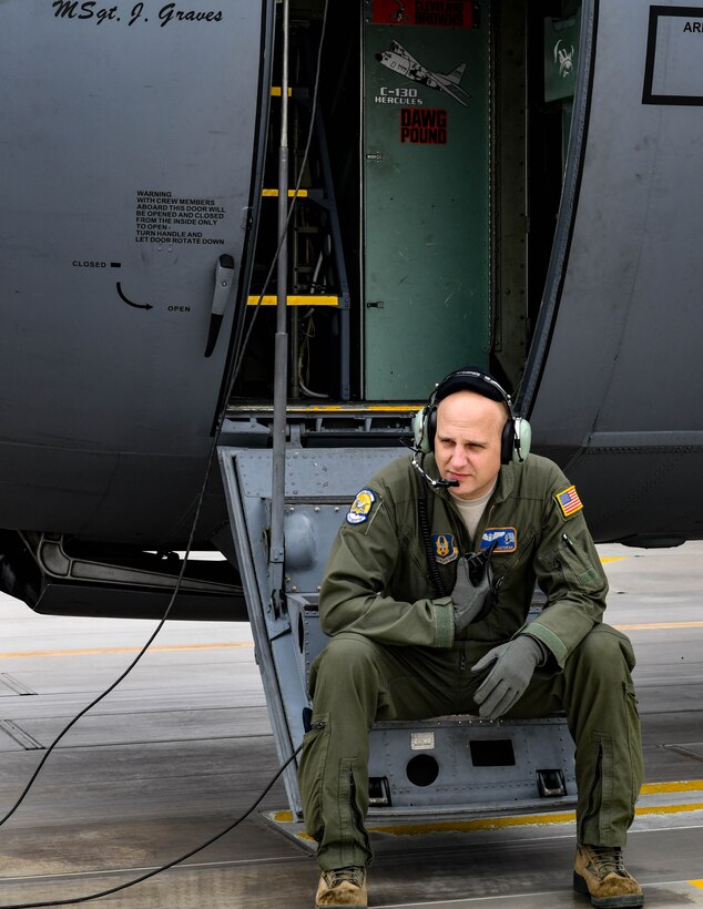 Under a distributed operations concept, five C-130s and more than 100 Reserve Citizen Airmen assigned to the 910th AW traveled to Southern Arizona, Jan. 24–30, 2021, for the 757th Airlift Squadron’s annual flyaway.