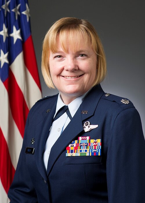 Official photo of Lt Col Cynthia Welch