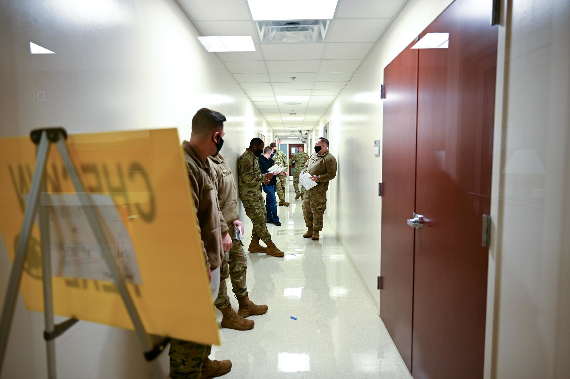 Airmen receive COVID-19 vaccine