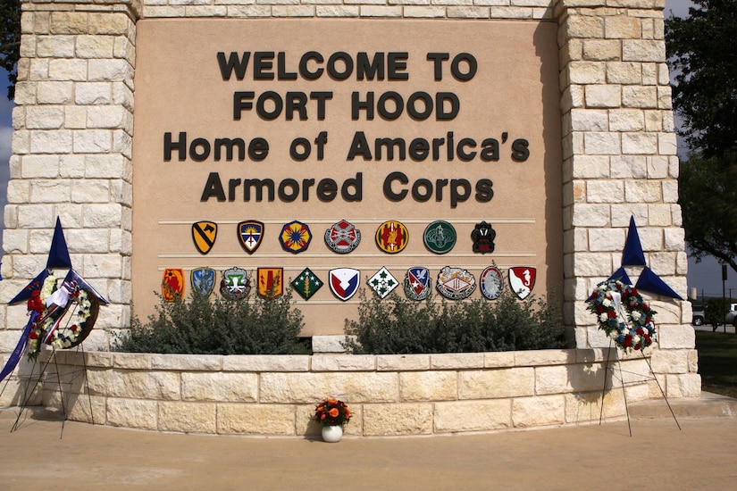 A large welcome sign bears the name of Fort Hood, Texas.