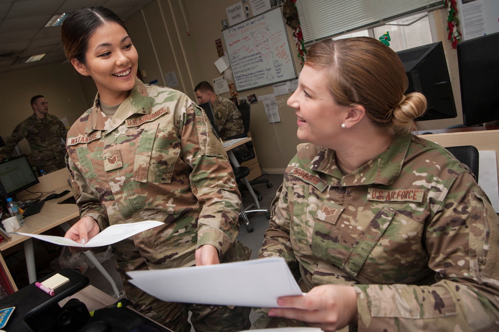 Contingency contracting officers with 379th Expeditionary Contracting Squadron share best practices, at Al Udeid Air Base, Qatar, December 17, 2018 (U.S. Air Force/Christopher Hubenthal)