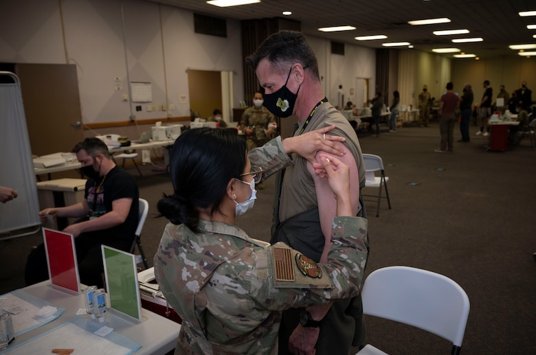 Airman receives vaccine