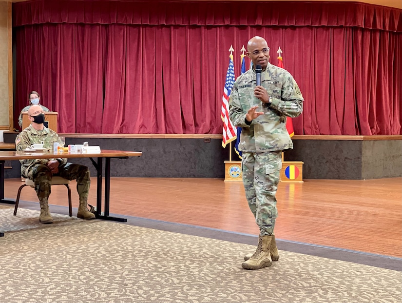 Jackson prays for nation, Soldiers at annual breakfast