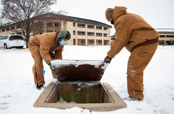 people set down a hatch