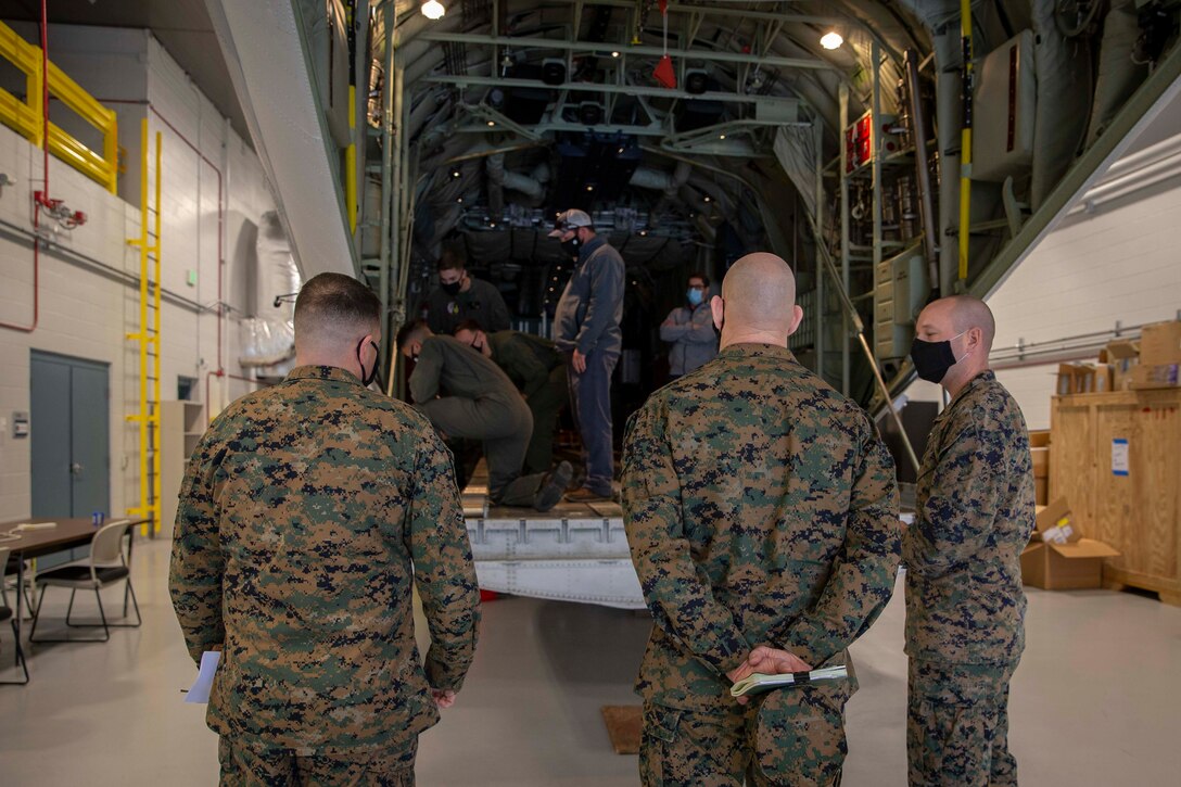 The 19th Sergeant Major of the Marine Corps, Sgt. Maj. Troy E. Black, tours the Center for Naval Aviation Technical Training (CNATT) at Marine Corps Air Station Cherry Point, Nc, Feb. 17, 2021. The Sergeant Major of the Marine Corps conducted the visit to look at the live virtual constructive training implemented at CNATT. The CNATT mission is to develop, deliver, and support aviation training necessary to meet validated fleet requirements through a continuum of professional and personal growth for Sailors and Marines. (U.S. Marine Corps photo by Sgt. Victoria Ross)