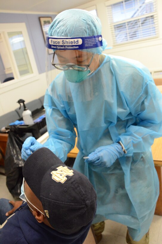 VNG Soldiers, Airmen provide COVID-19 testing to Commonwealth ChalleNGe
